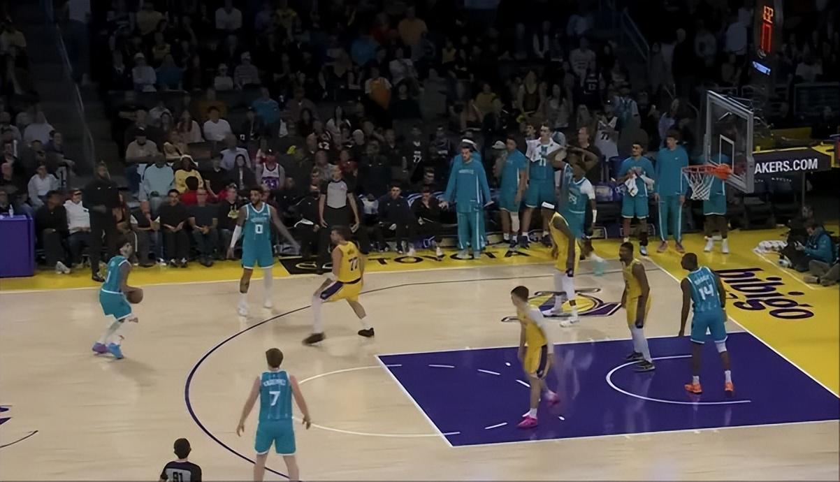 米乐-雷迪克仍是不粘锅！谈防守亲承自己有布置，甩锅球员强度不够！