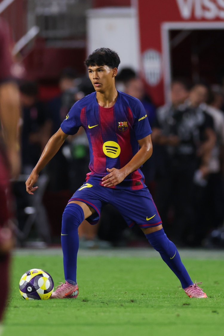 米乐M6-每体：德罗感觉在巴萨无法实现抱负， 他看起来不会改变离队决定