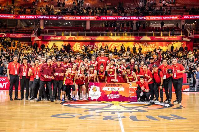 米乐官网入口-宫鲁鸣练了啥？女篮仅6人能用，王思雨最稳，张子宇惊喜，3将回暖